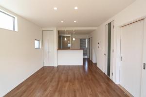 明るく清潔感溢れるＬＤＫ